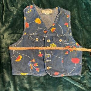 Floral Denim Vest in Blue